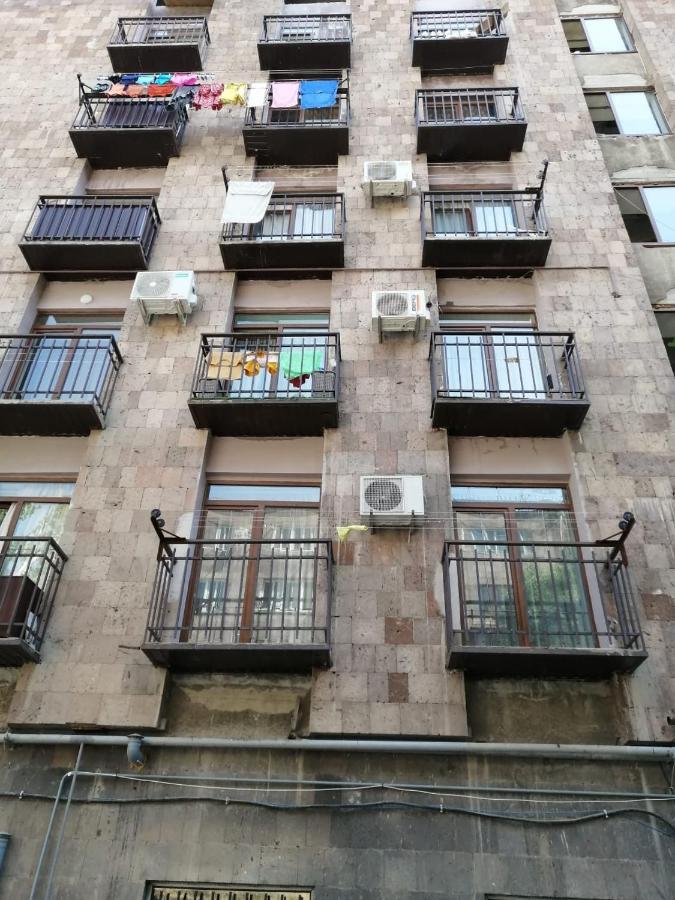 Dublex Apartment In Yerevan Komitas D1 Luaran gambar