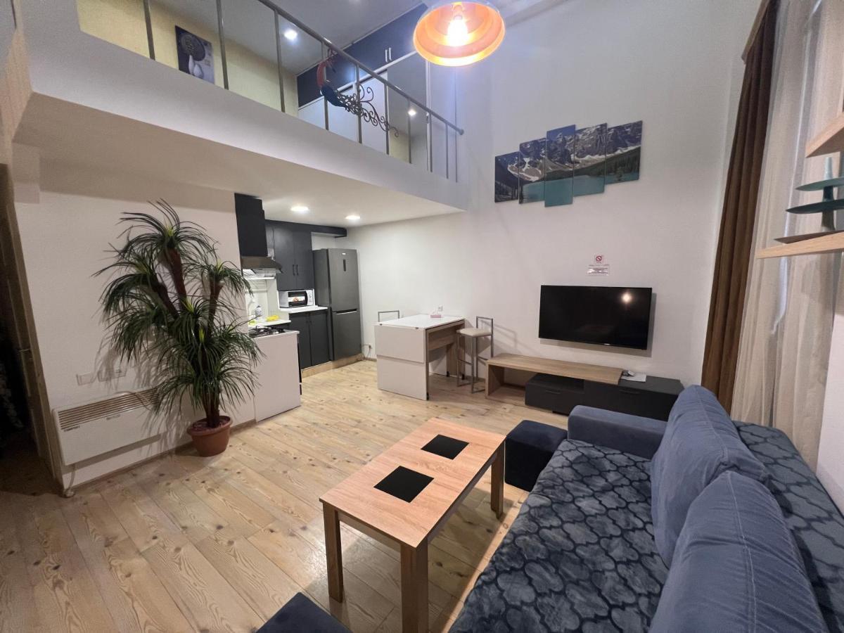 Dublex Apartment In Yerevan Komitas D1 Luaran gambar